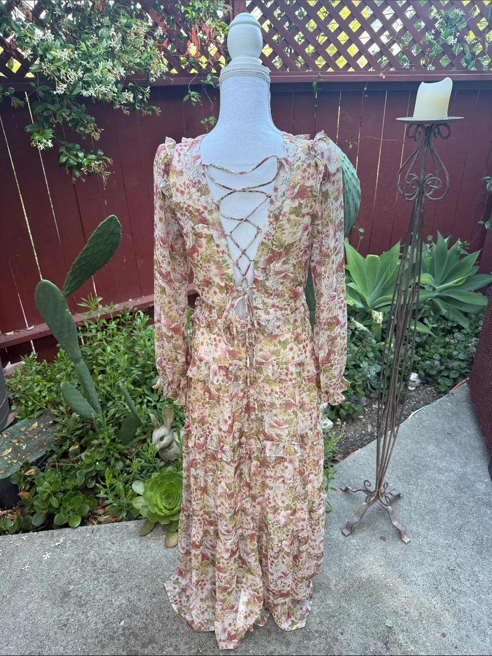 Fleur Dress in Peach Dusty Rose Floral Astr The Label - Picture 5 of 10